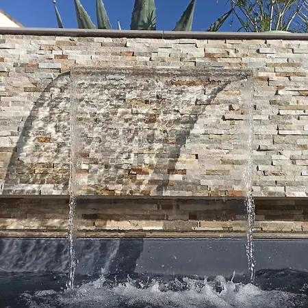 Vila La Du Bonheur *